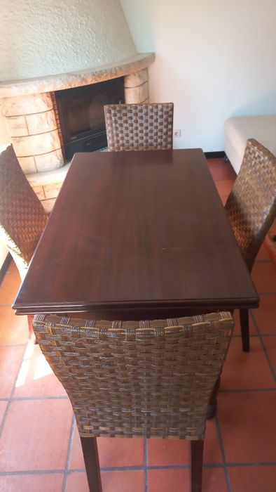 Vendo mesa de jantar
