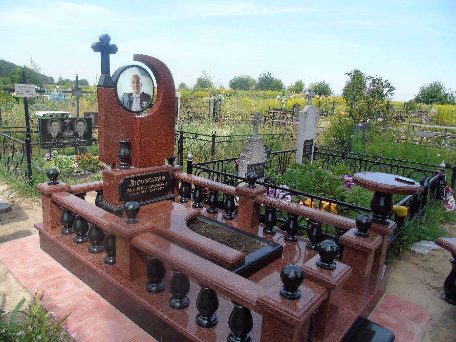 Пам`ятникі від виробника ! Вдвічі дешевше чим на місці !