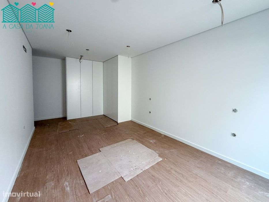 Apartamento T2+1 com Lugar de Garagem em Esgueira