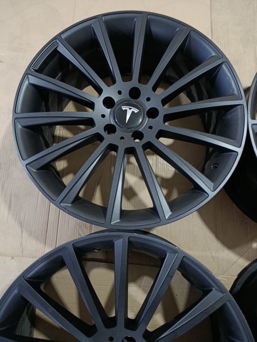 Диски 5/114.3 r19 tesla Y 3