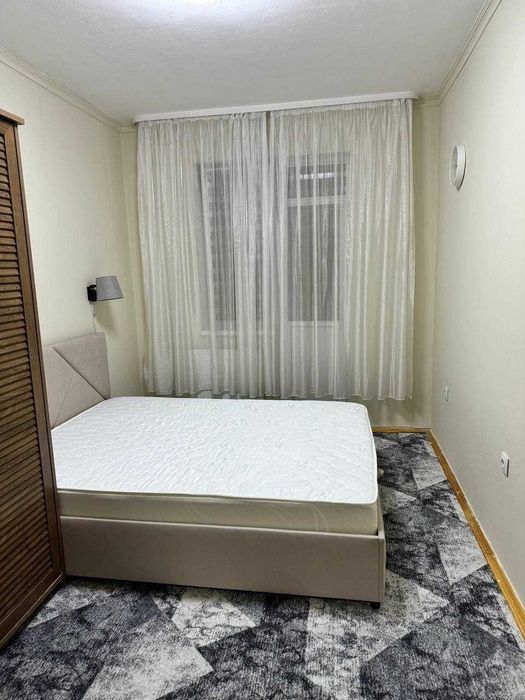 Продається  двокімнатна квартира в центральній частині міста