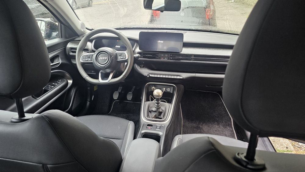 Jeep Avenger gasolina