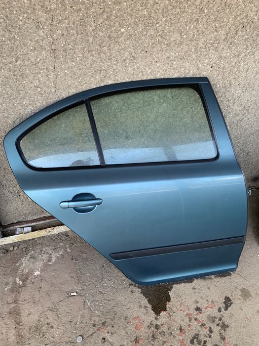 Двері Skoda Octavia A5 Шкода А5 різні кольори