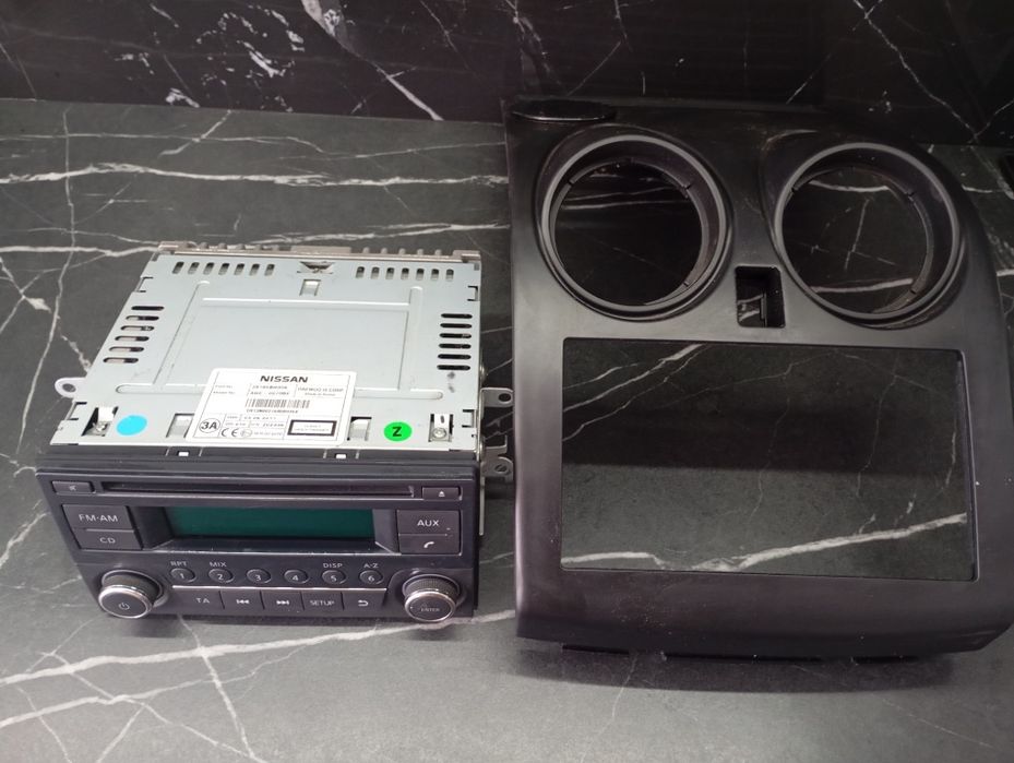 Магнитола+ рамка для панелі приборів Нисан кашкай 2011 р