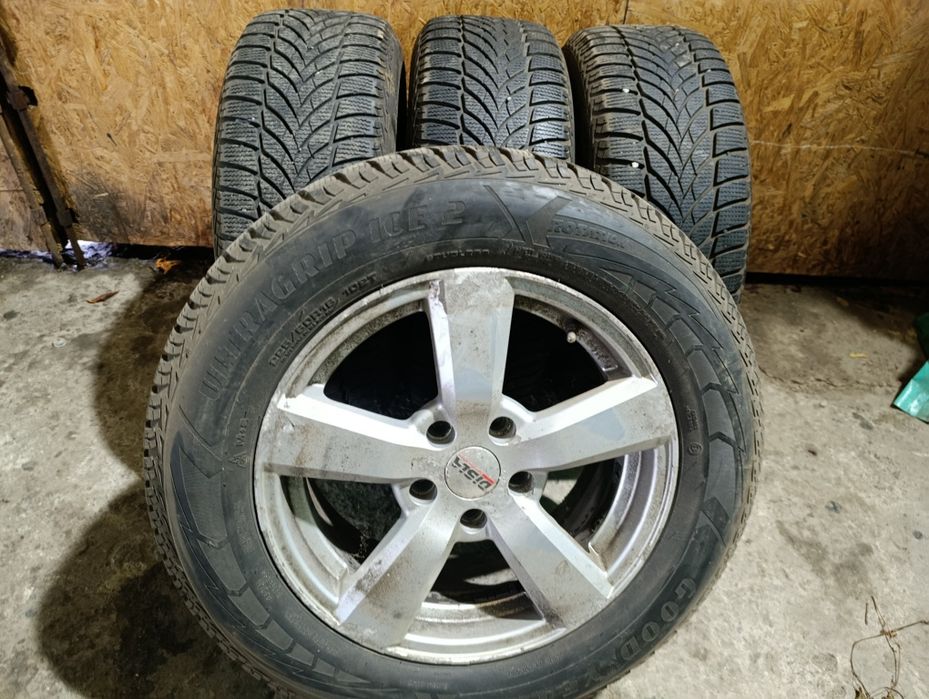 Продам комплект колес в сборе R16 5*112 шины Goodyear 225/60-16