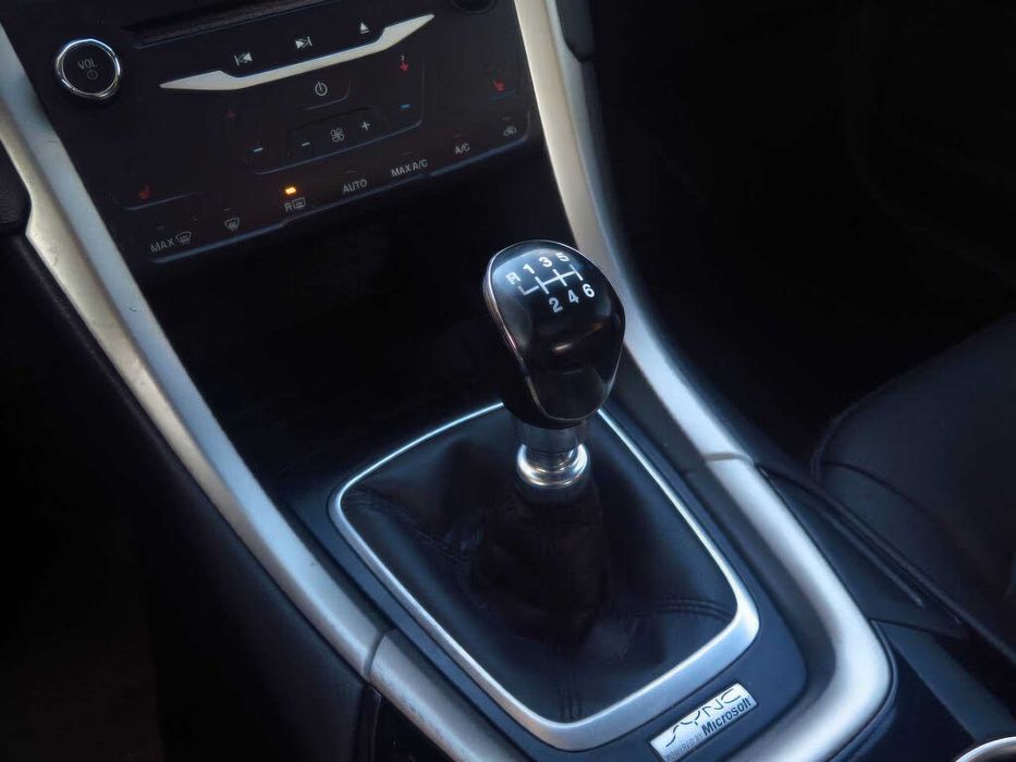 Ford Fusion SE      2013