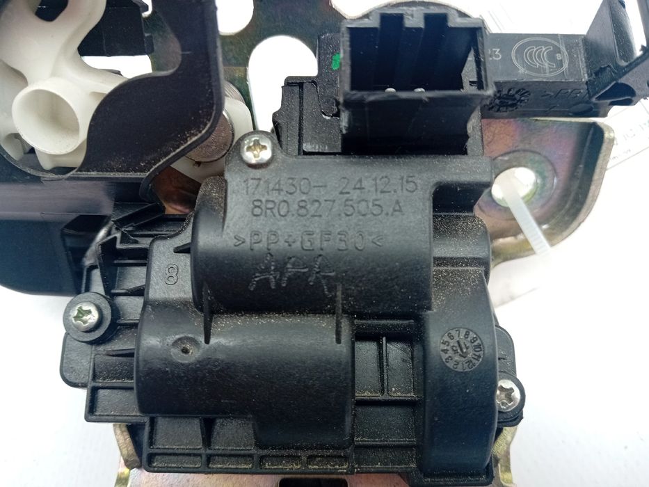 Fechadura / fecho da mala AUDI A1 Sportback (8XA, 8XF)