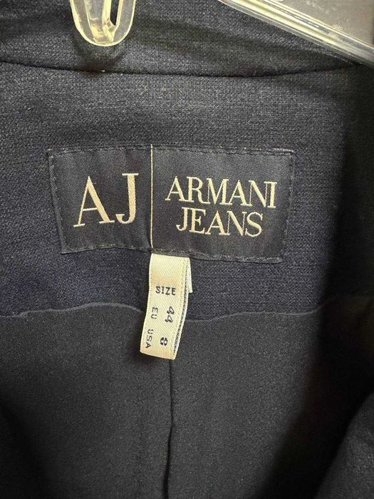 Піджак Armani Jeans темно-синього кольору жіночий