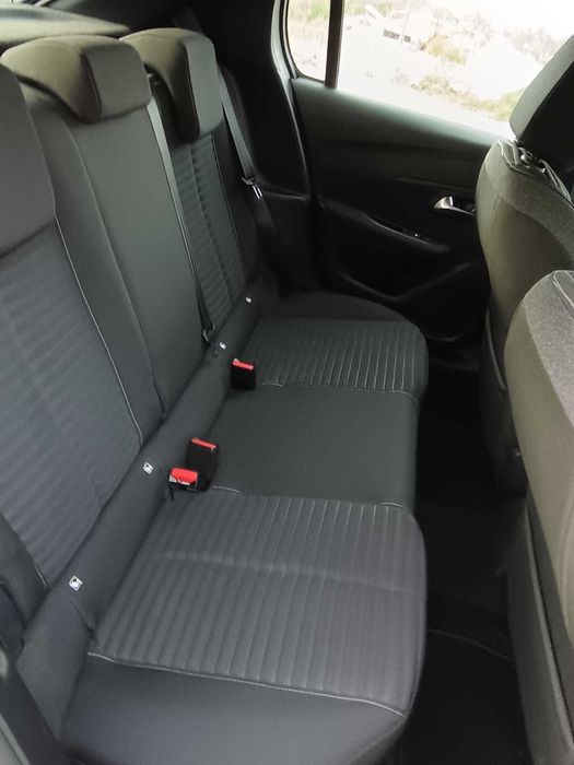 Peugeot 208 Manual Gasóleo 2024