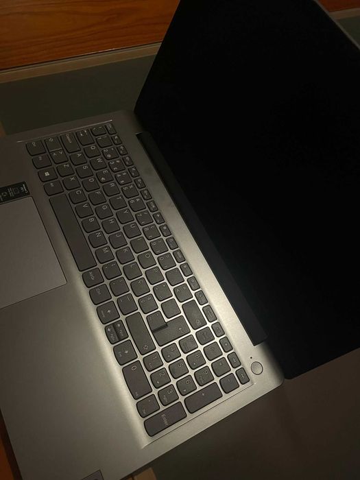 Portátil LENOVO Ideapad 3