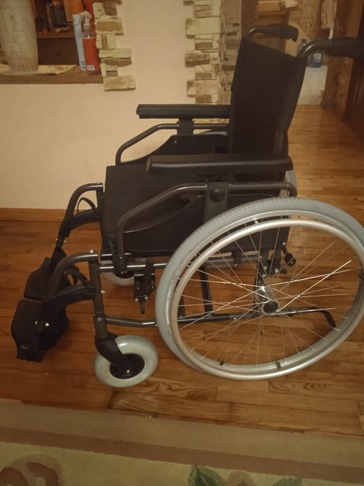 Крісло ,Візок інвалідний новий!