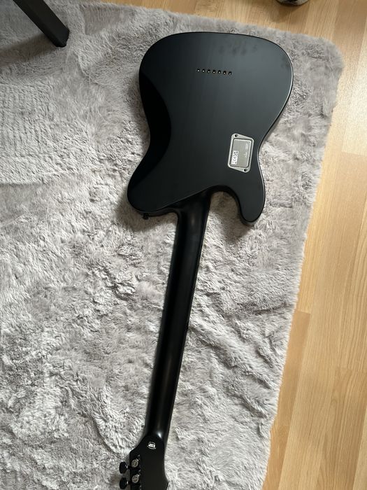 Guitarra ESP E-II T-B7