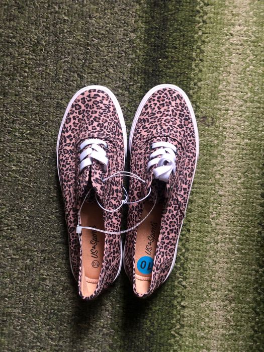 Взуття жіноче,мокасини .нові