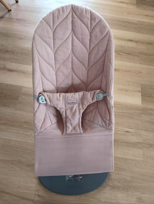 Leżaczek Bujaczek babybjorn z pałąkiem