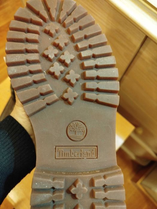 Botas castanhas da Timberland de homem