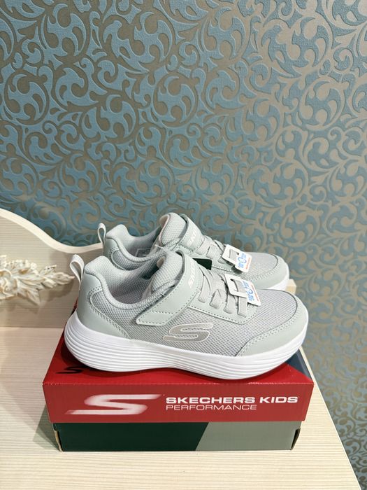 Skechers літо оригінал розміри 27,5 28,5 30 31 32 33 33,5 34 35 36 37