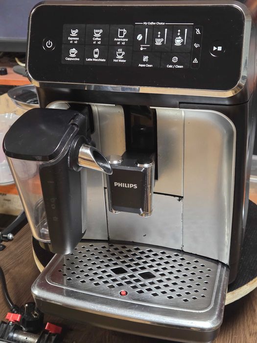 Ekspres do kawy Philips Lattego EP3246