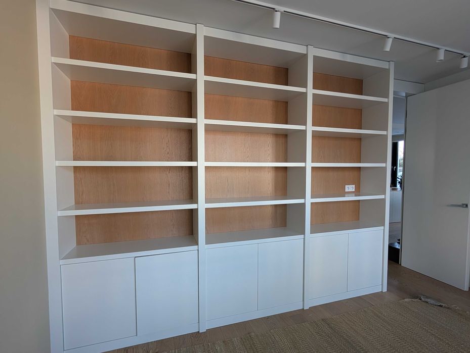 Solidna biblioteka od stolarza, Regal na ksiazki BIALY