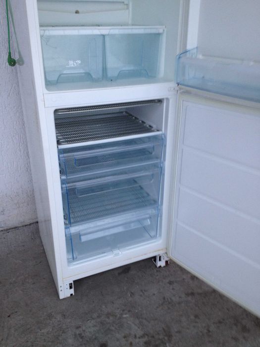 lodówka Electrolux ERB34250W8