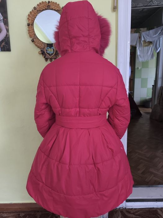 Курточка на дівчинку 140