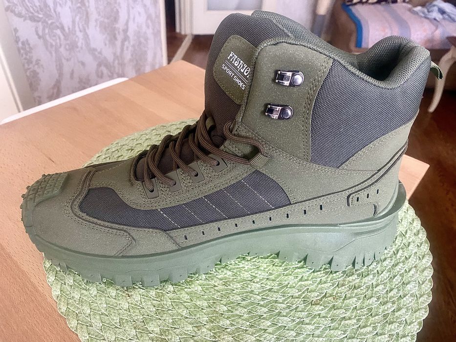 Чоловічі кросівки /осінь-зима