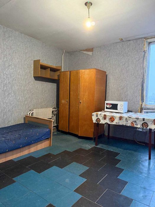 Продам кімнату в гуртожитку, вул. Білова, район Голлівуду