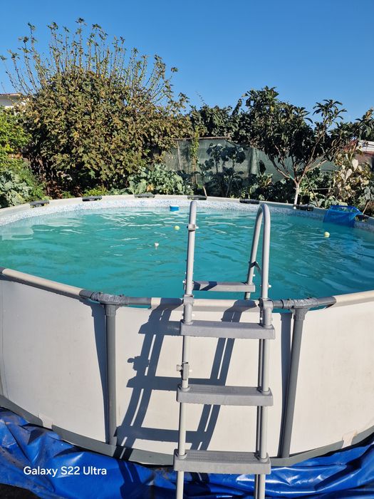 Vendo  piscina em bom estado