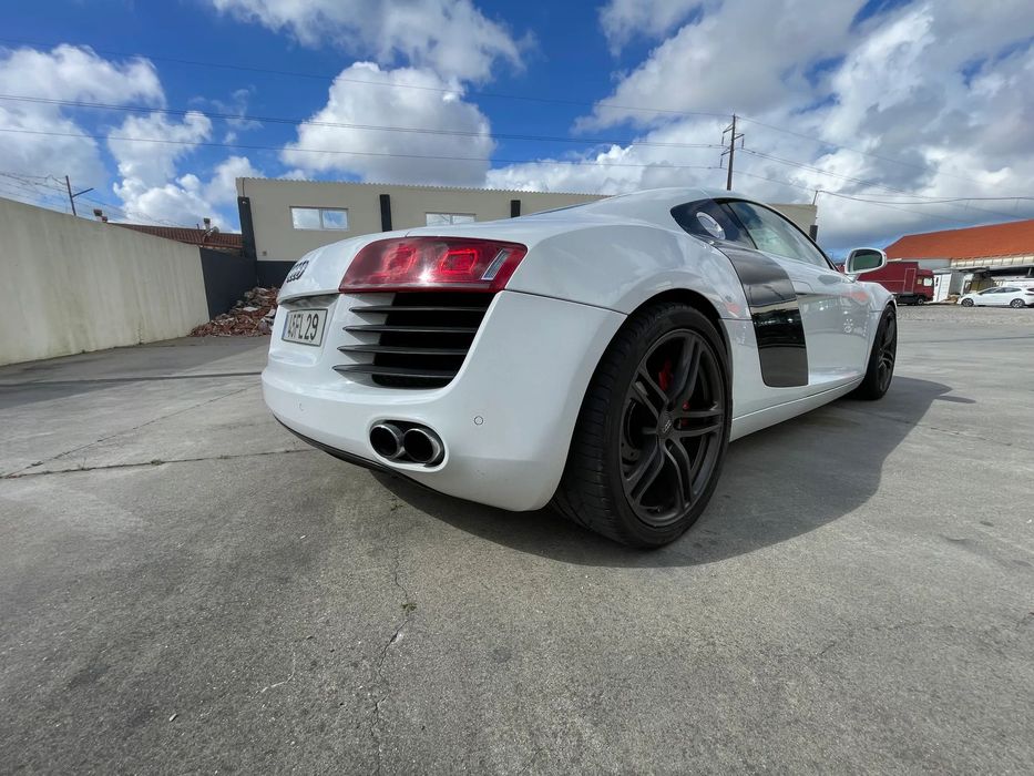Audi R8 Coupé 4.2 FSI V8 quattro R-tronic