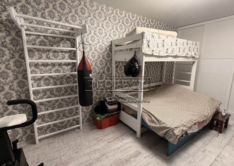 Продаж 3к квартири Радунська 42/10 / Радунская 42/10
