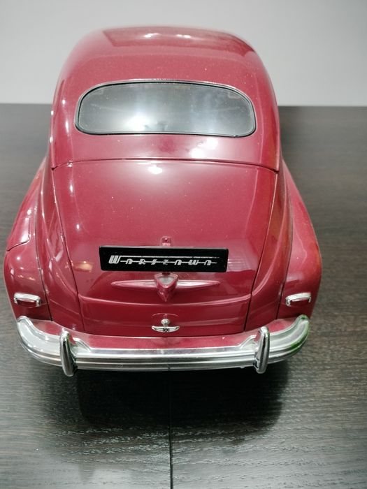 Auto Warszawa skala 1:8 deagostini