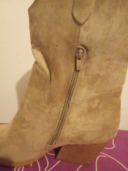 Botas estilo texana de senhora