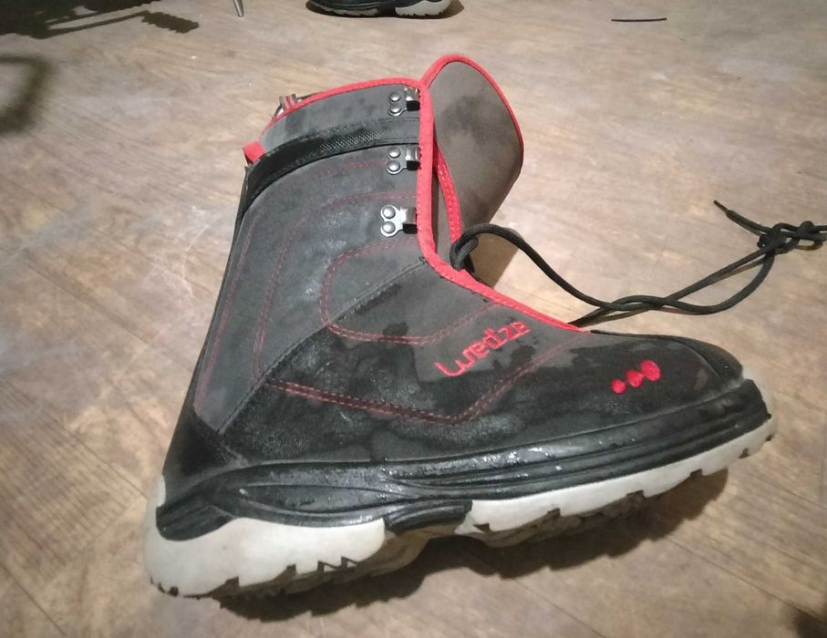 BUTY SNOWBOARDOWE  roz 41 i kask