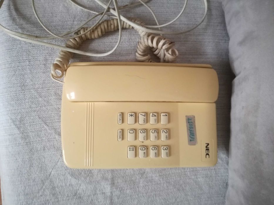 Telefone com fios NEC a funcionar64552996283649120