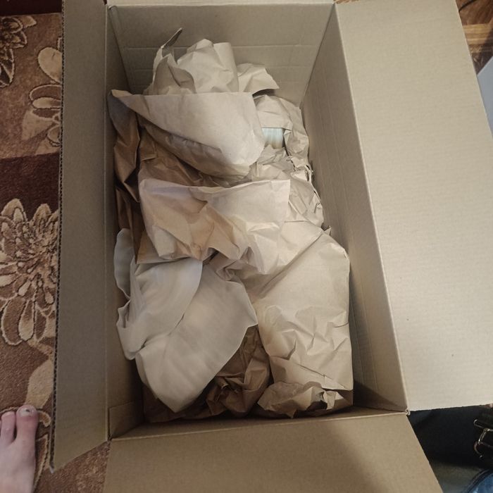 Люстра б/у в комплекті лампи лед