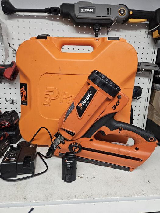 Gwoździarka gazowa Paslode Im350+aku + ładowarka