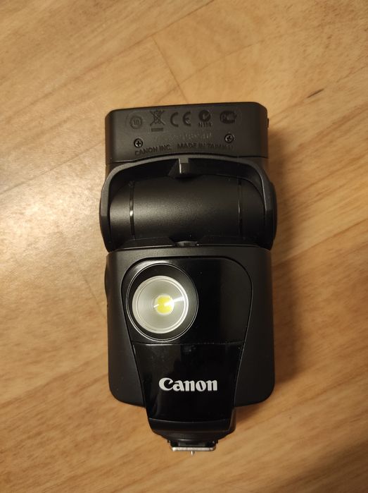 Спалах Canon Speedlite 320EX