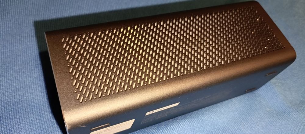 Блютуз колонка Harman Kardon.