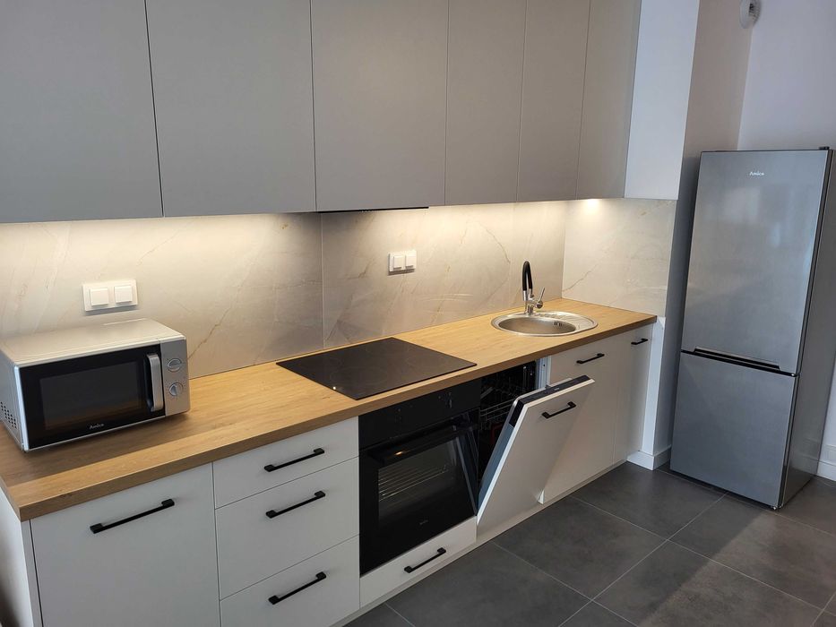 Do wynajęcia 2 pok. mieszkanie, pierwszy najem, Włochy, Przy Alejach