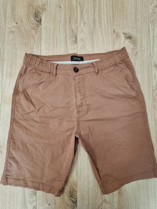 Spodenki krótkie - shorty - BYTOM - okazja