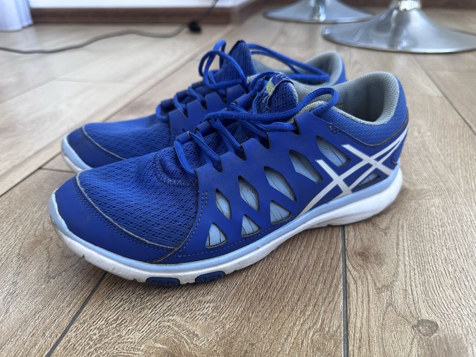 Кросівки asics 39 розмір 25 см