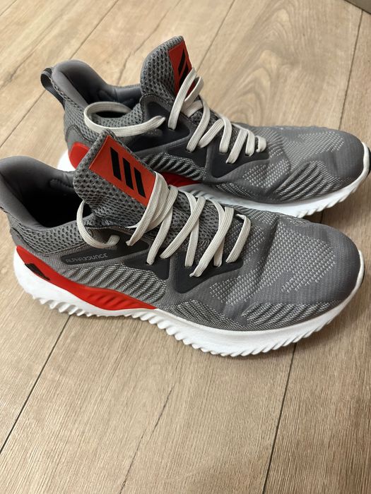 Кросівки Adidas, 41 розмір, (можливий торг)