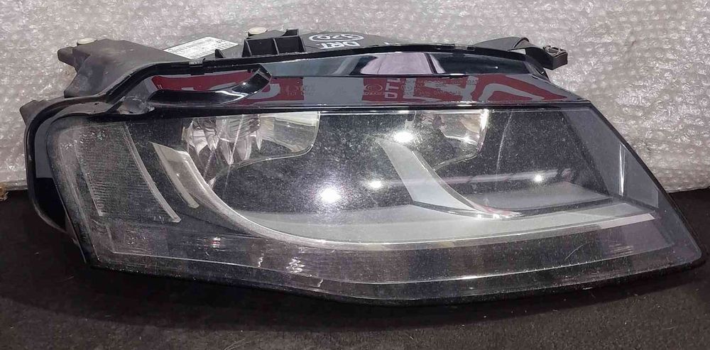Ótica / Farol Direito 8K0941004 - AUDI A4 B8