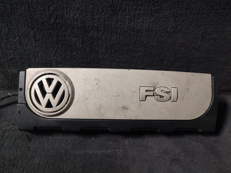 Кришка двигуна 2.0 FSI VW Passat B6 Golf 5 Skoda Octavia A5 сапун
