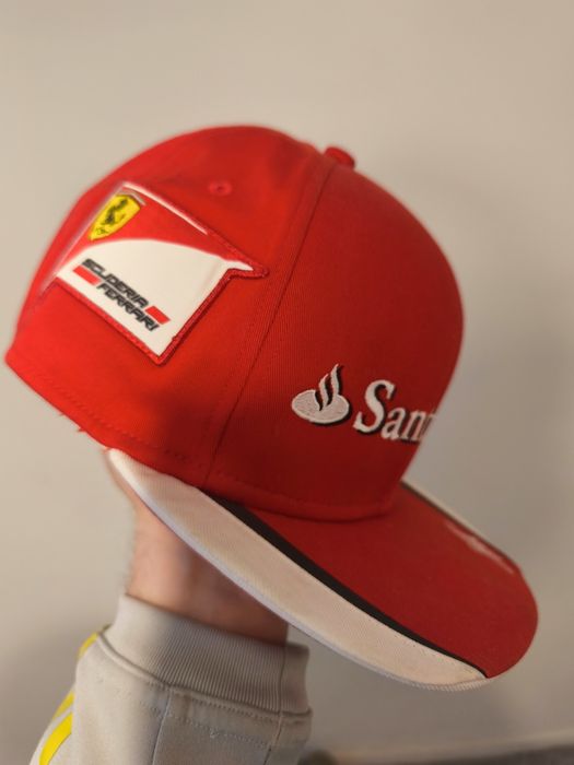 Czapka Ferrari Santander Formuła 1 oryginał