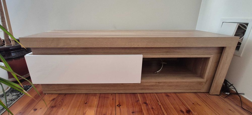 Komoda szafka rtv Lyon