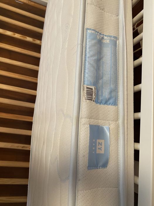 Berço da Zippy com colchão