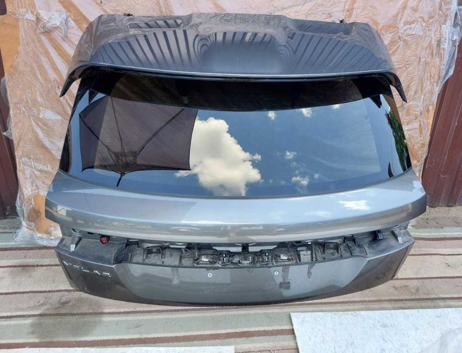 Крышка багажника в Цвет Range Rover Velar розборка рендж ровер велар
