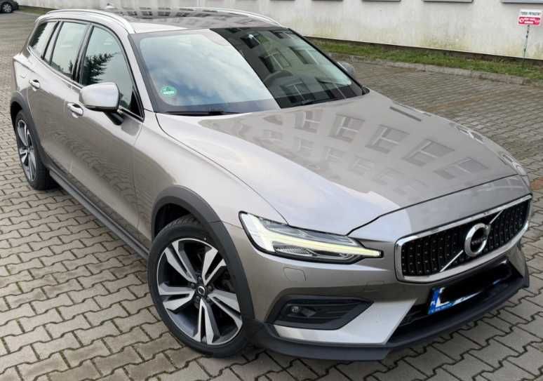 VOLVO V60 CROSS COUNTRY бампер диски кузов запчасти детали шрот разбор