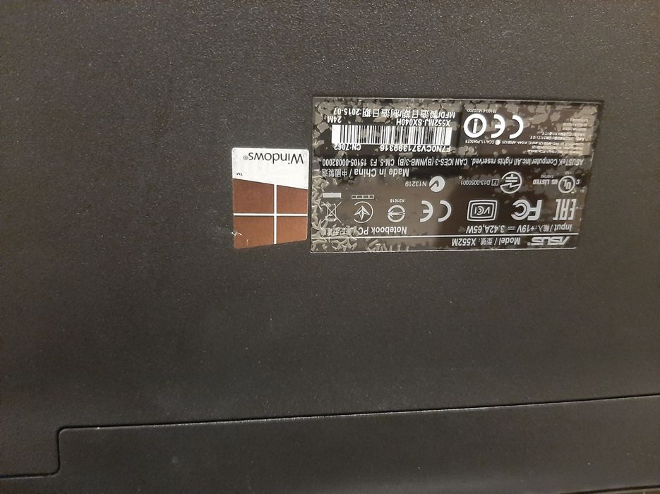 Vendo pc Asus a funcionar