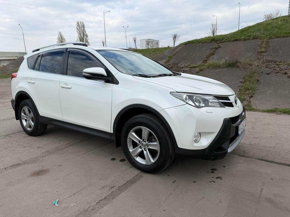 Toyota RAV4 2015 IV покоління (FL)